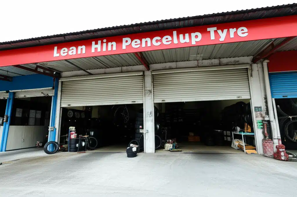 Lean Hin Pencelup Tyre: Solusi Pencelupan Ban Profesional