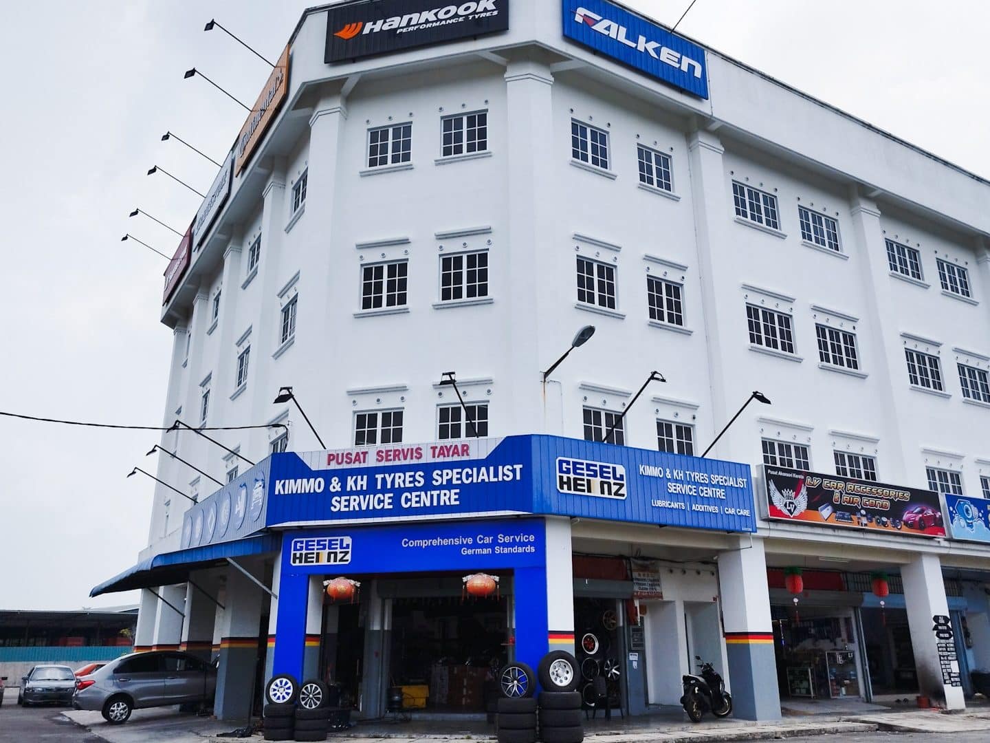 K. H Car Air-Cond Service Centre 1 k h car air cond service centre