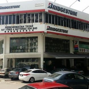 Pusat Tayar 1 pusat tayar